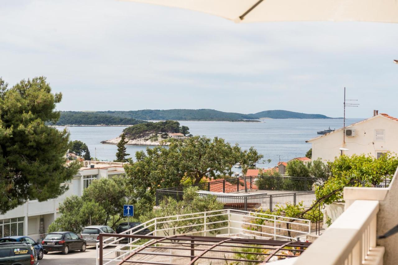 Mili Hvar Town